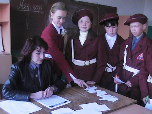 Юные инспектора движения Красночетайской средней школы – участники республиканского конкурса «Безопасное колесо»